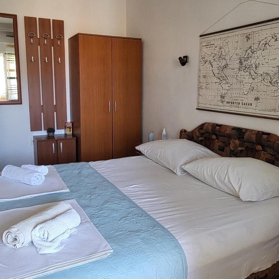 Apartmani Mia Sorajic Petrovac Exterior photo
