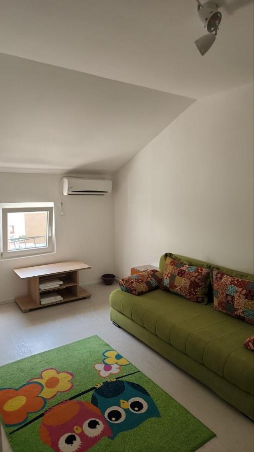 Apartmani Mia Sorajic Petrovac Exterior photo