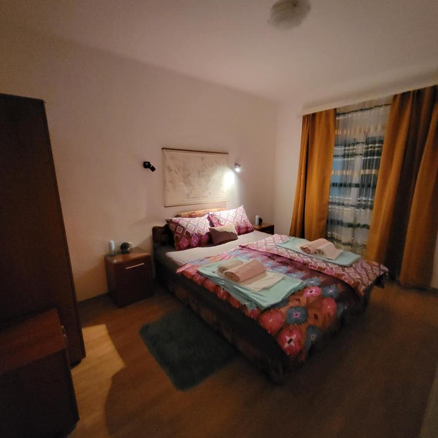 Apartmani Mia Sorajic Petrovac Exterior photo