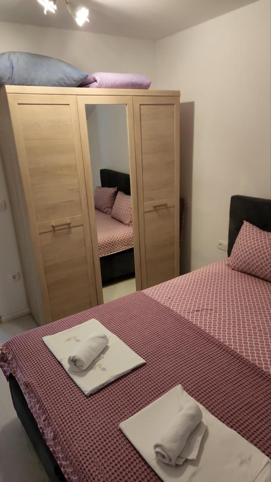 Apartmani Mia Sorajic Petrovac Room photo